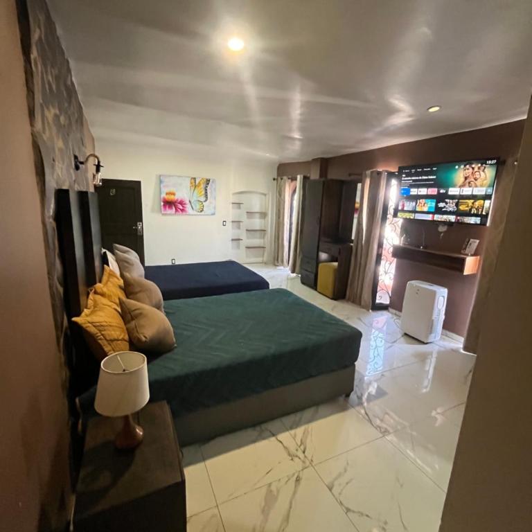 Kolombrini Hotel - Twin Room - 2