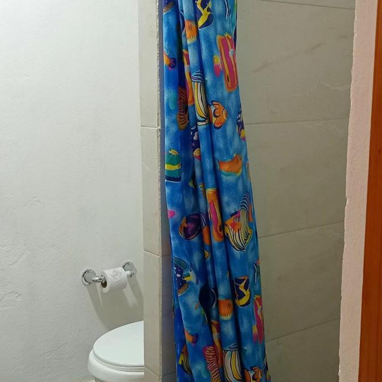 Bambu Hostel - Habitación Triple con baño - 7