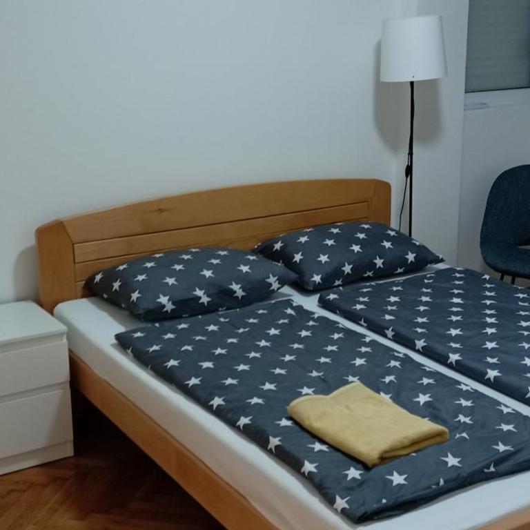 Jela - Apartman sa 2 Spavaće Sobe i Pogledom na Grad - 14