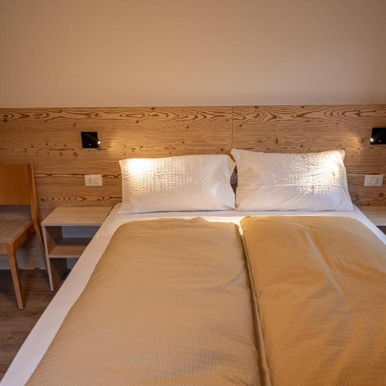SAN PIETRO DOLOMITI Small Budget Hotel - Camera Matrimoniale Standard - 4