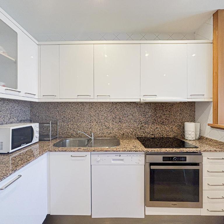 Suite Zara - wifi, AC, 4 pers - Appartement 1 Chambre - 13