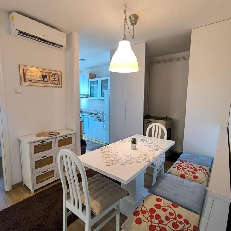 Esma 2 - Two-Bedroom Apartment - 13