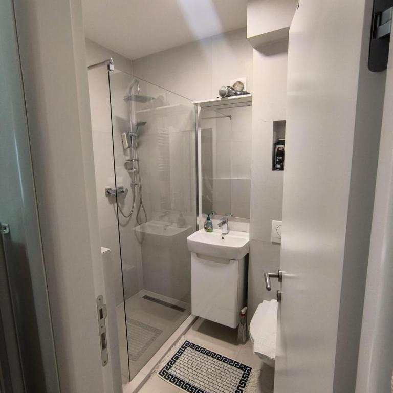 Esma 2 - Two-Bedroom Apartment - 30