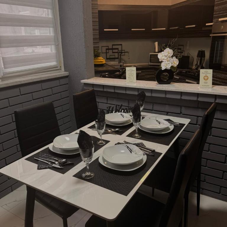 Lena Exclusive - Two-Bedroom Apartment - 17