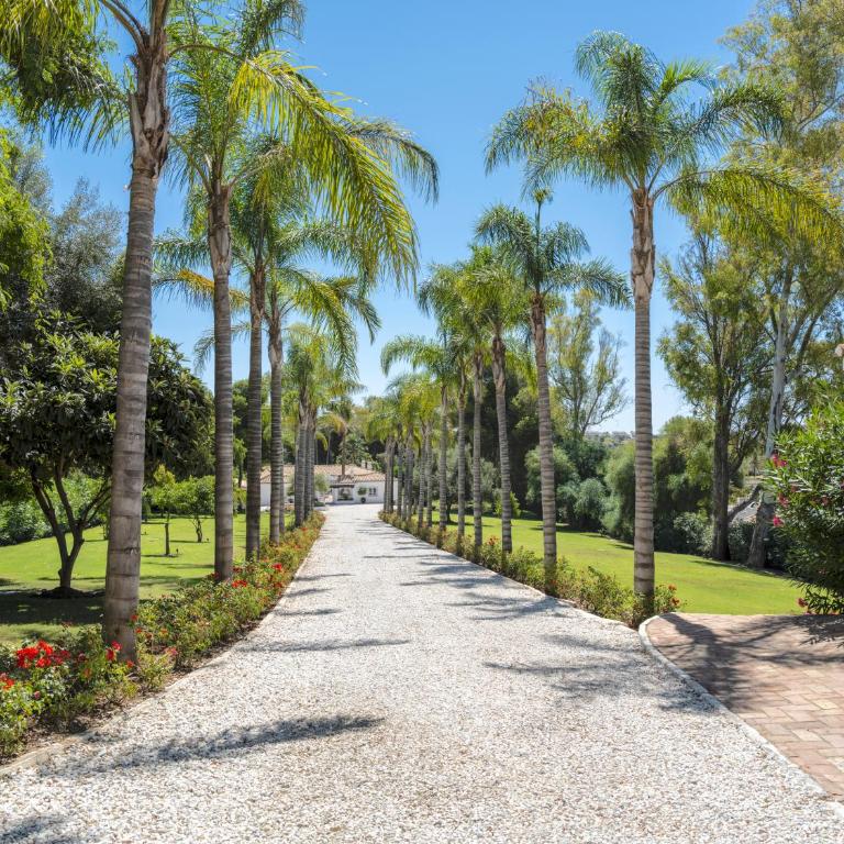 JAMES SMB10 - Stunning luxury finca on a private domaine at Villa Padierna Golf Club Golf Club - Villa - 40