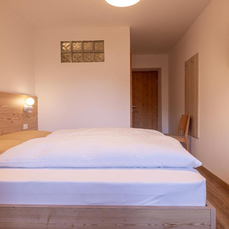 SAN PIETRO DOLOMITI Small Budget Hotel - Camera Matrimoniale Budget - 3