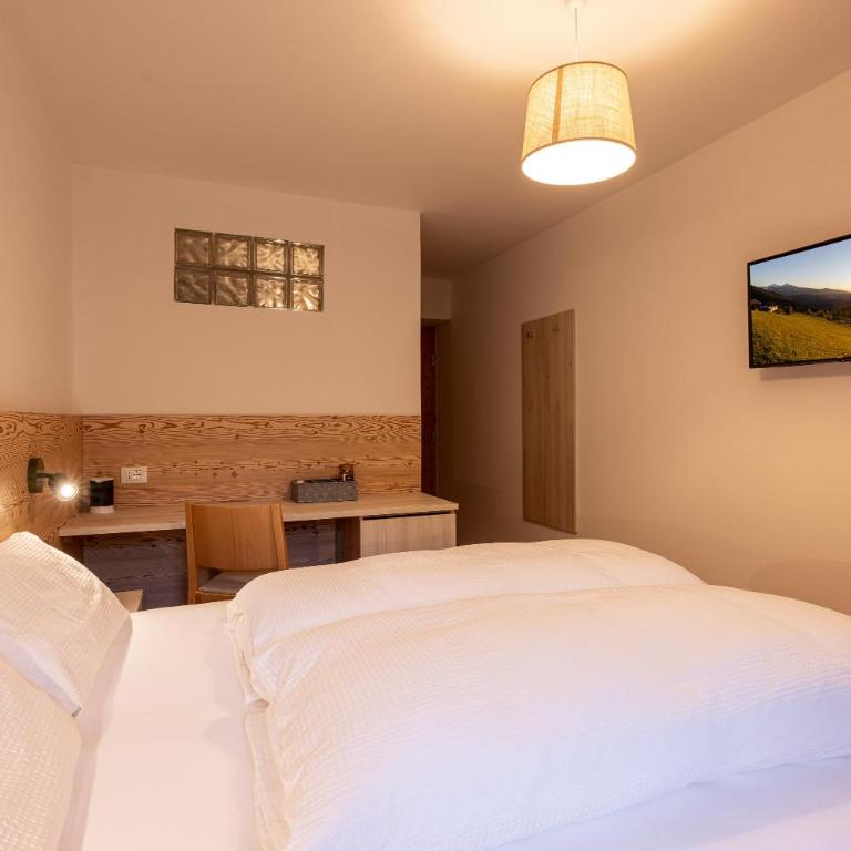 SAN PIETRO DOLOMITI Small Budget Hotel - Camera Matrimoniale Budget - 8