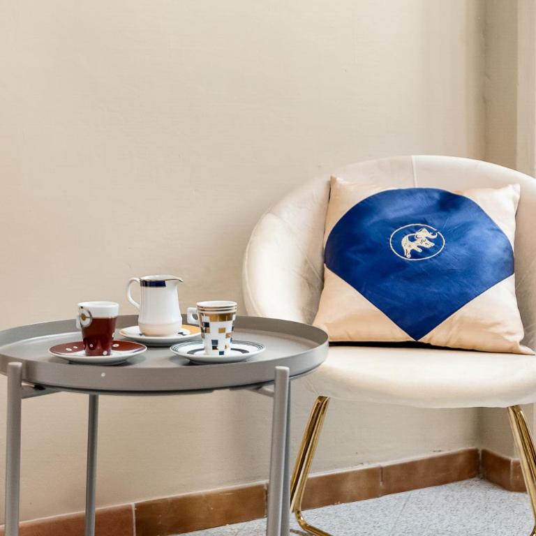 Casa dei Mille - Three-Bedroom Apartment with Balcony - 4