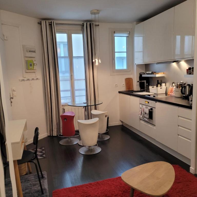 Studio calme proche Montmartre et Batignolles - Metro 13 et 14 - Studio - 1