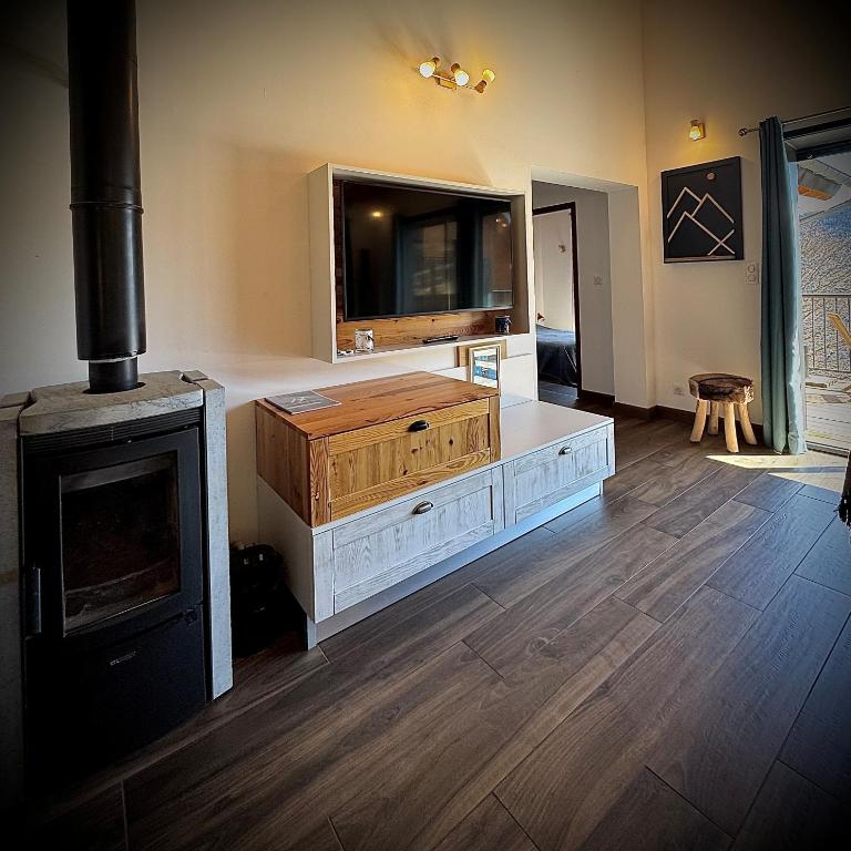 Ax 3 Domaines - Le Chalet Totis - Three-Bedroom Apartment - 9
