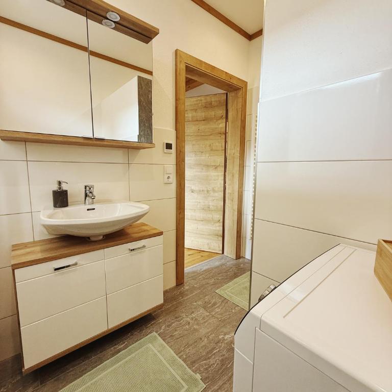 Panoramablick Apartment Bad Aussee - One-Bedroom Apartment - 6