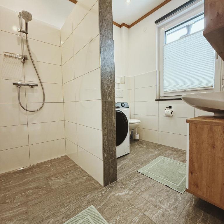 Panoramablick Apartment Bad Aussee - One-Bedroom Apartment - 8