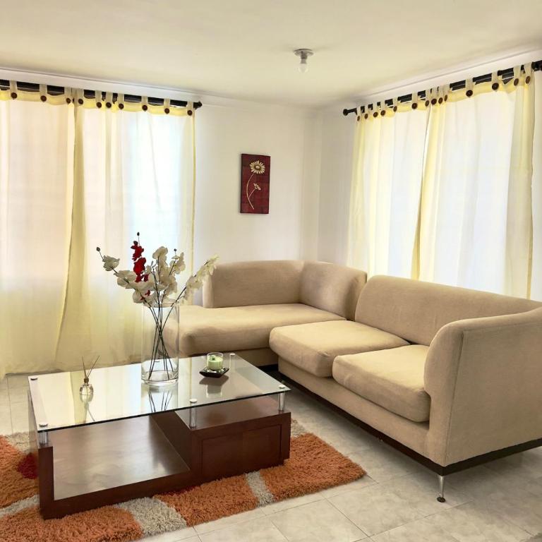 Casa Acogedora y Amoblada - Casa de 3 dormitorios - 1