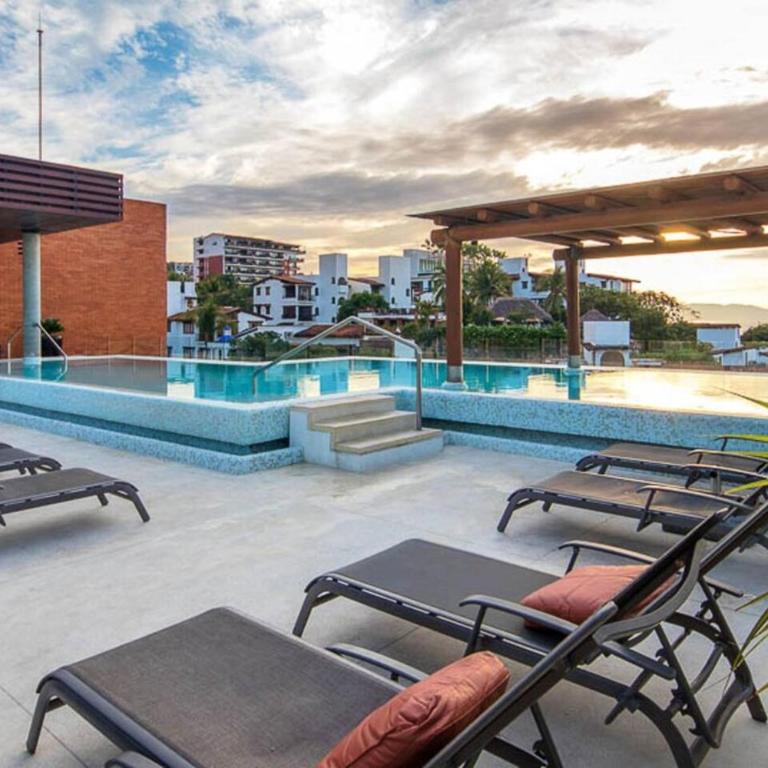 Luxury Condo in Romantic Zone, 2 Blocks from Beach - Apartamento de 1 dormitorio - 7