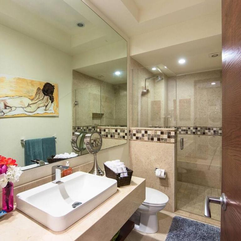 Luxury Condo in Romantic Zone, 2 Blocks from Beach - Apartamento de 1 dormitorio - 33