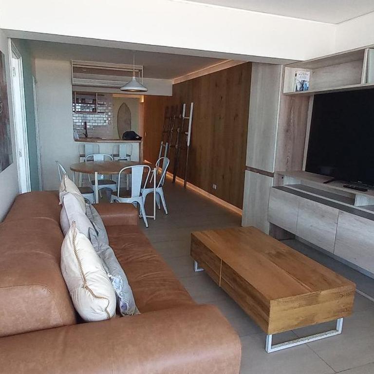 Rbkº Hermoso depto frente a la playa - Apartamento de 3 dormitorios - 2