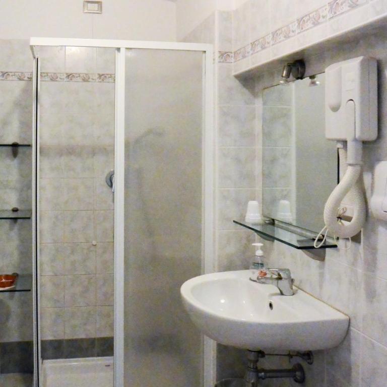 Albergo Meublè Abatjour - Camera Tripla - 4