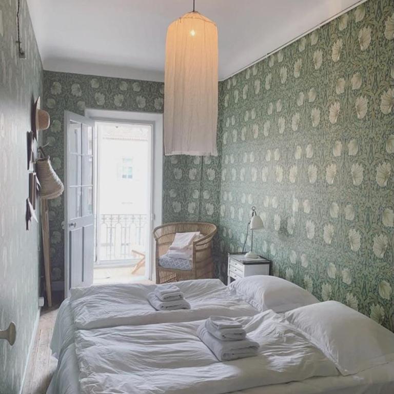 Charming French Apartment in central Cannes, Balcony, AC, 5min walk to beach - Appartement avec Balcon - 4