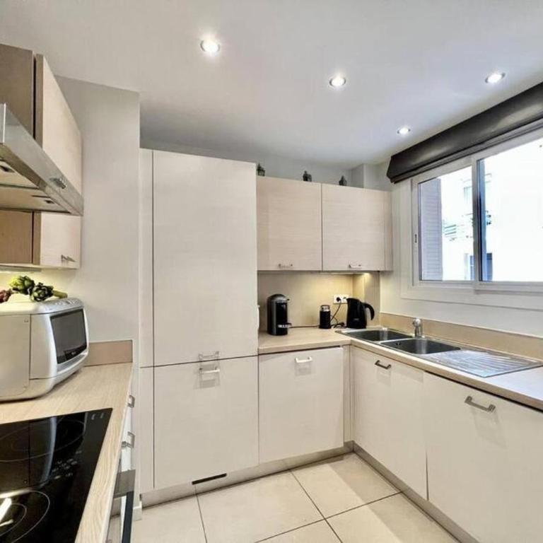 Appartement de deux chambres à coucher près de la Croisette à Cannes - Apartamento de 2 dormitorios - 4