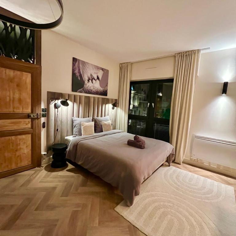 Spa et Sauna Luxueux Hyper centre avec climatisation Parking gratuit - Appartement 2 Chambres - 26