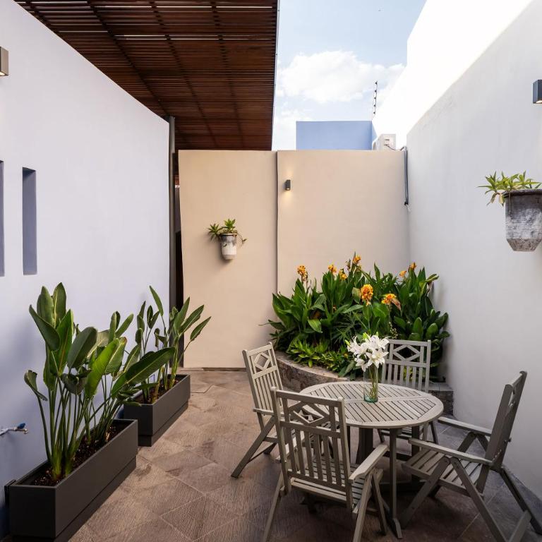 Casona del Buen Huerto, Modern 2BR Home in Queretaro - Two-Bedroom House - 6