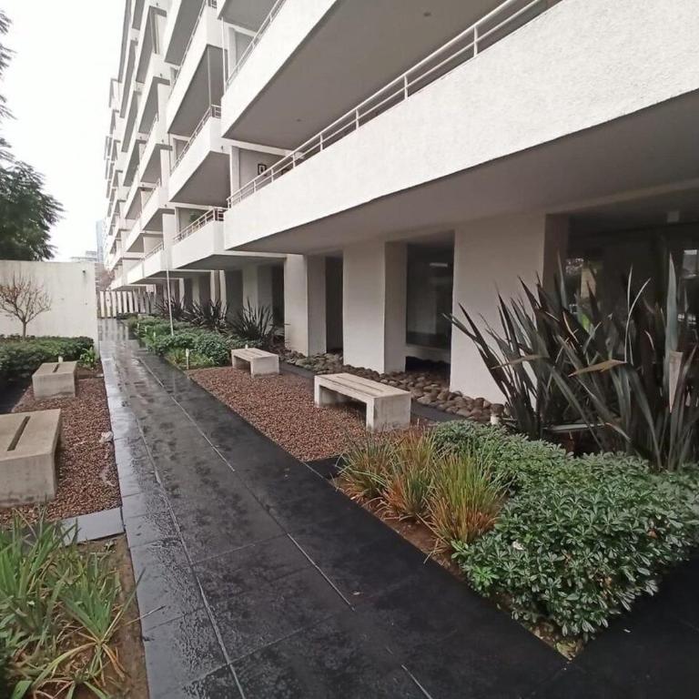 Moderno y equipado estudio en Los Dominicos - Apartamento de 1 dormitorio - 10