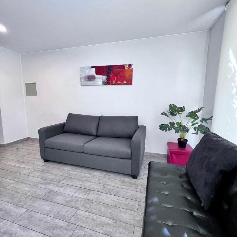 Moderno y equipado estudio en Los Dominicos - Apartamento de 1 dormitorio - 15