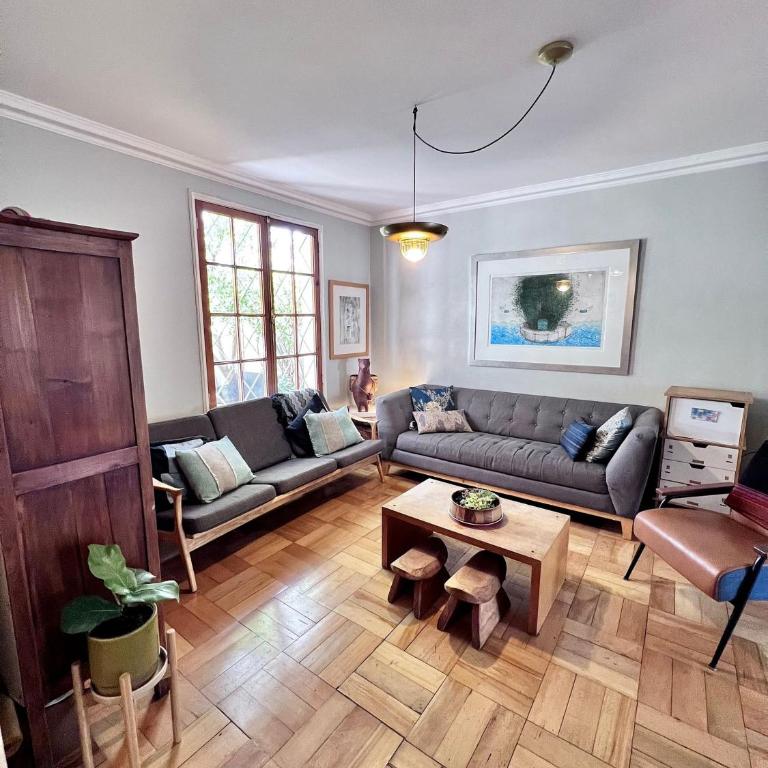 Preciosa casa en Providencia - Casa de 4 dormitorios - 63
