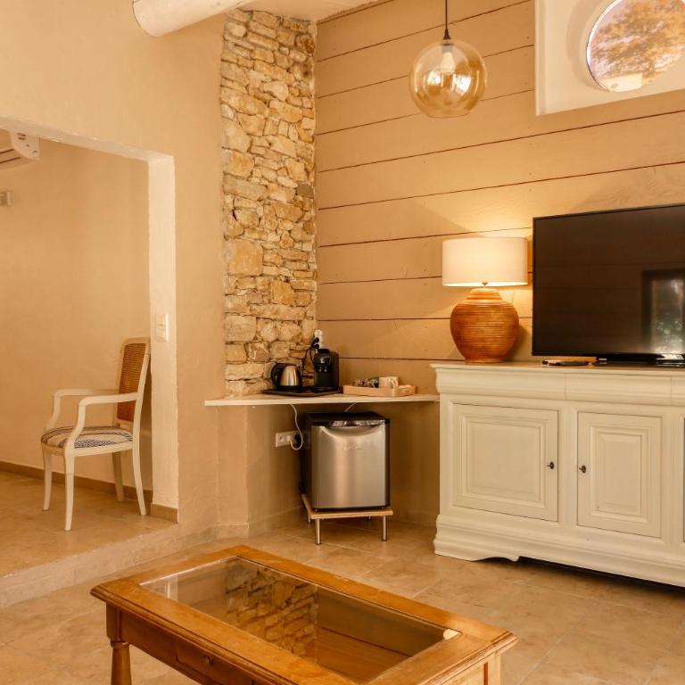 Les Chambres du Hameau , une Parenthèse Provençale - Suite Familiar Deluxe - 12
