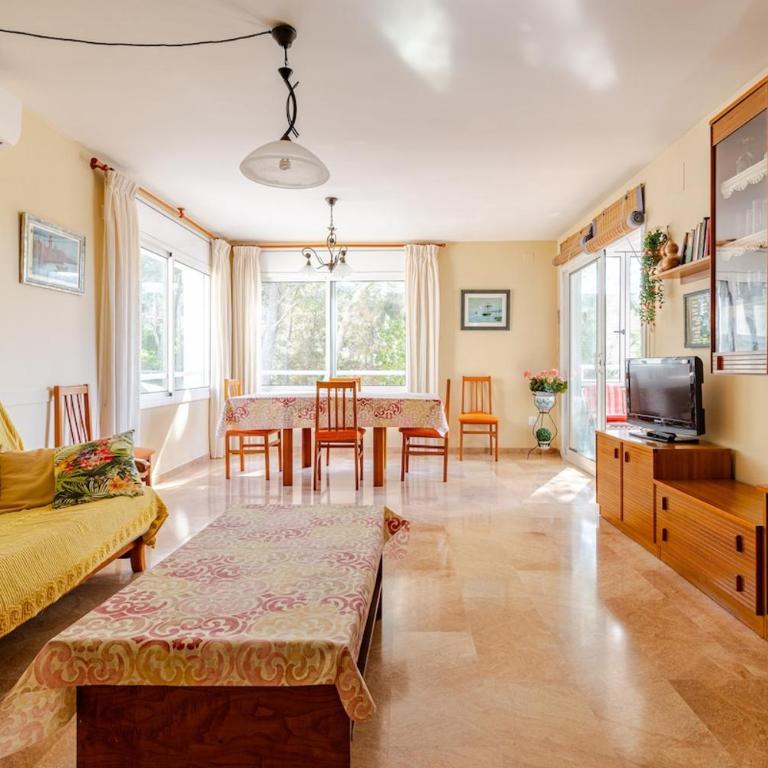 Apartmento en Primera línea de Mar, vistas al Mar y Piscina - Apartamento de 2 dormitorios - 1