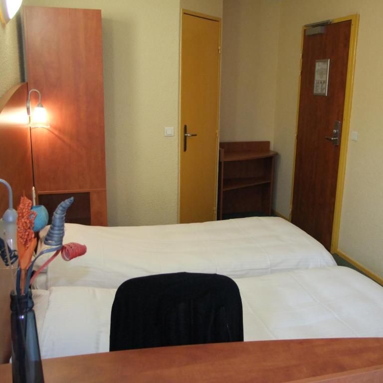Adams Hotel - Chambre Triple avec 1 Lit Double et 1 Lit Simple - 5