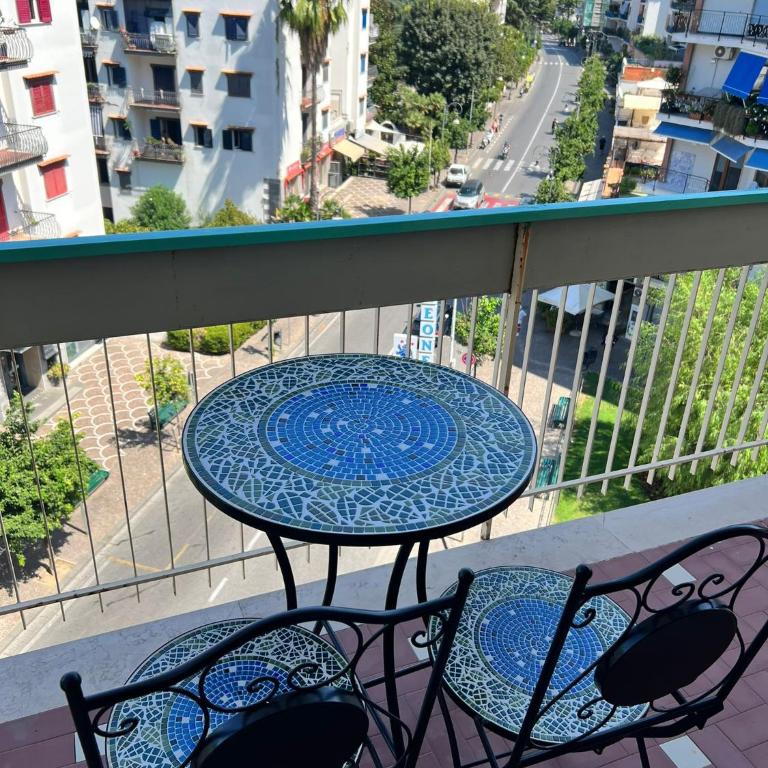 Azzurrissima Home-B&b Sorrento centro - Camera Matrimoniale con Balcone - 2