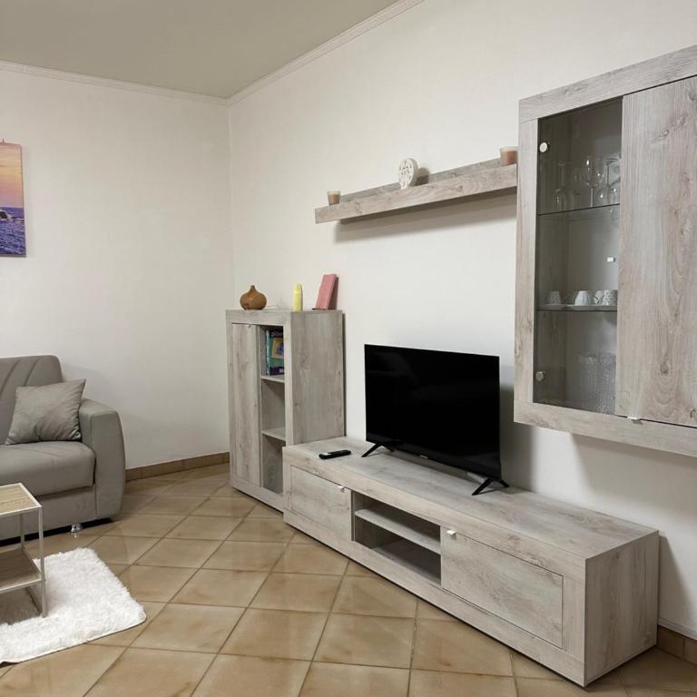 Sasha House - Appartamento con 3 Camere da Letto - 2