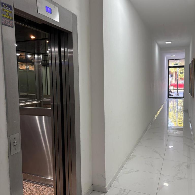 Luminoso dpto con vista panorámica y cochera techada - Apartamento de 1 dormitorio - 4