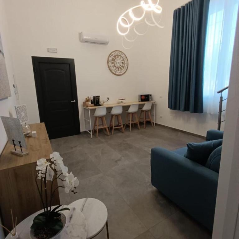 Home Luxury Felice Marine - Deluxe Double Room - 4