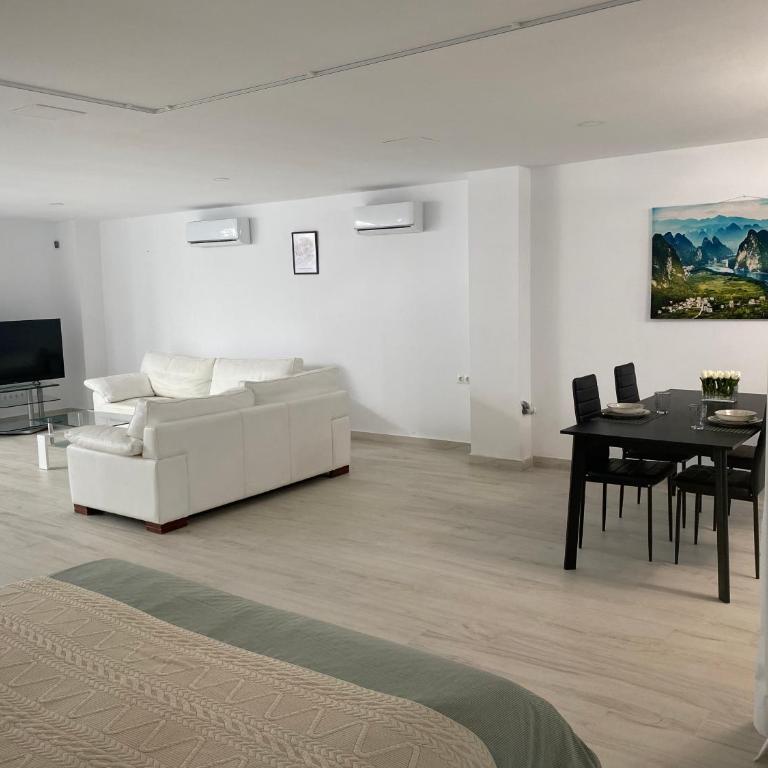 New renovated Marbella Mija House - Puerto Banus quiet and green oasis - Vacation Home - 25