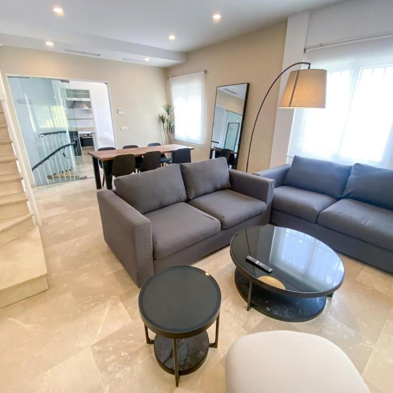 Villa with private swimming pool in Sevilla - Villa - 66