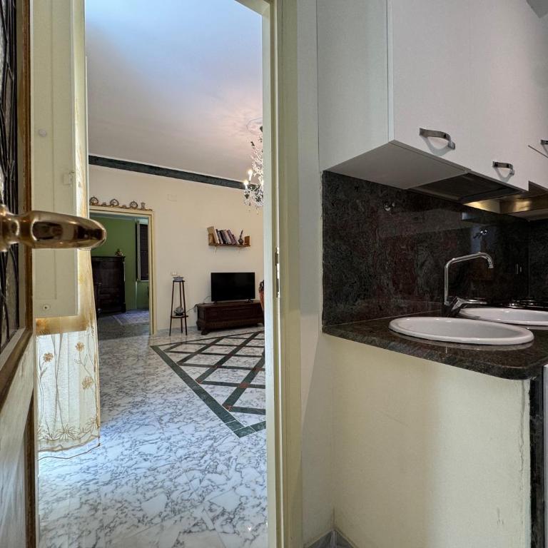 Big bright Flat - Vatican Foro Italico - Appartamento con 2 Camere da Letto e Balcone - 43