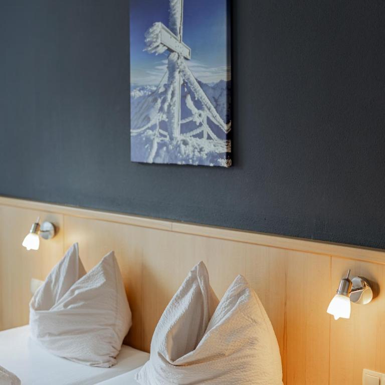ESCHENHOF - Bed & Breakfast - Doppelzimmer mit Balkon - 8