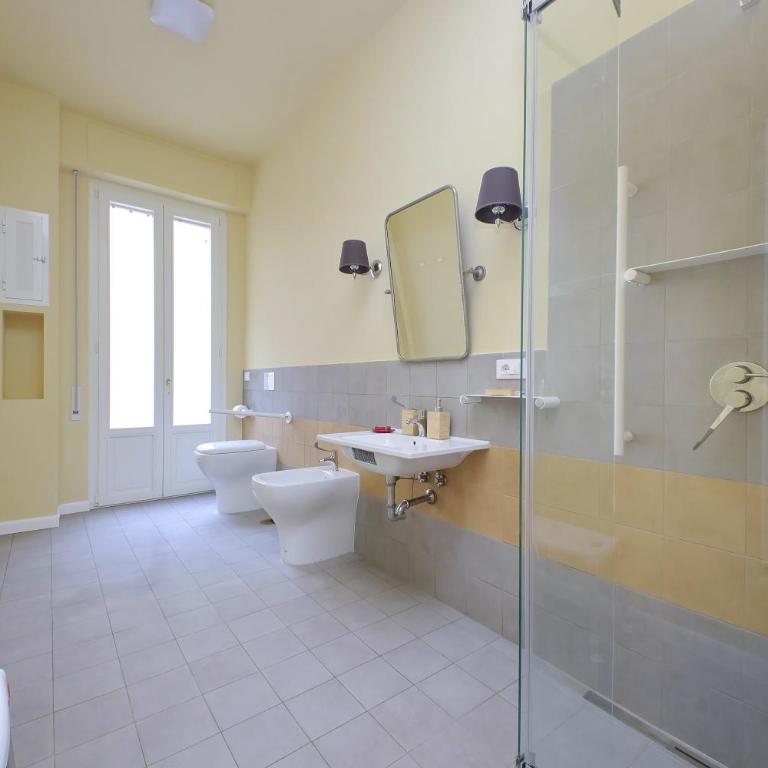 Gioia's Home - Two-Bedroom Apartment - 11