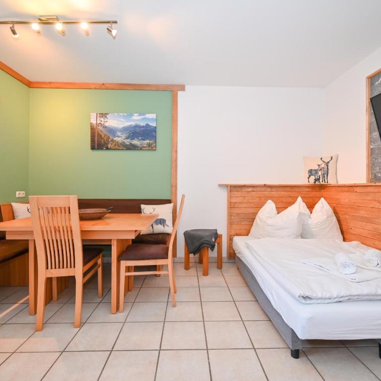 Panorama Apartments Bruck by All in One Apartments - Apartment mit Terrasse - 4