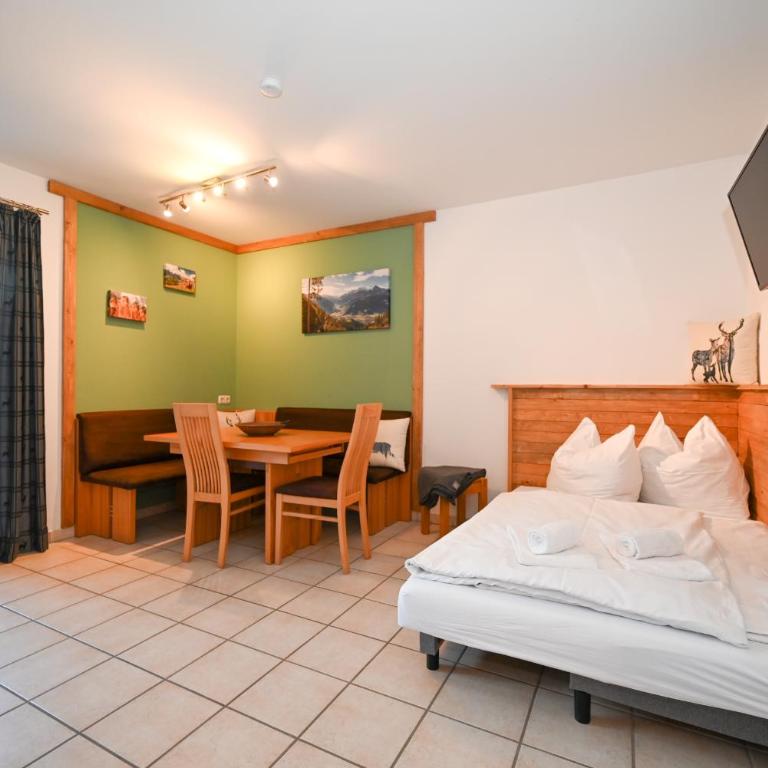 Panorama Apartments Bruck by All in One Apartments - Apartment mit Terrasse - 13