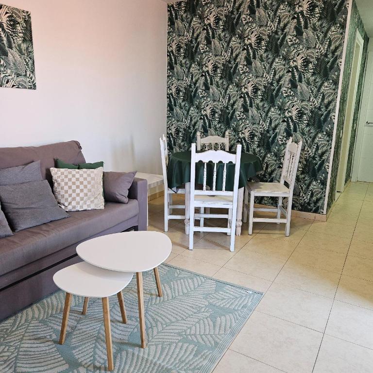 Relax in this Stunning 1-Bedroom Apartment in Corralejo - Apartment - 31