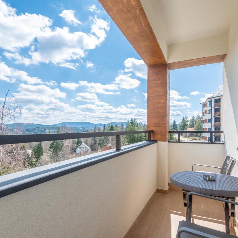 The Forest Club Spa & Apartments - One-Bedroom Apartment - 5