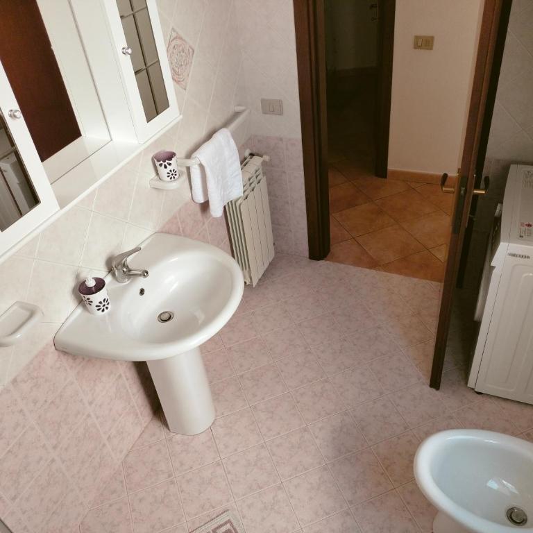 Casa Giuliana - Appartamento con 2 Camere da Letto e Terrazza - 13