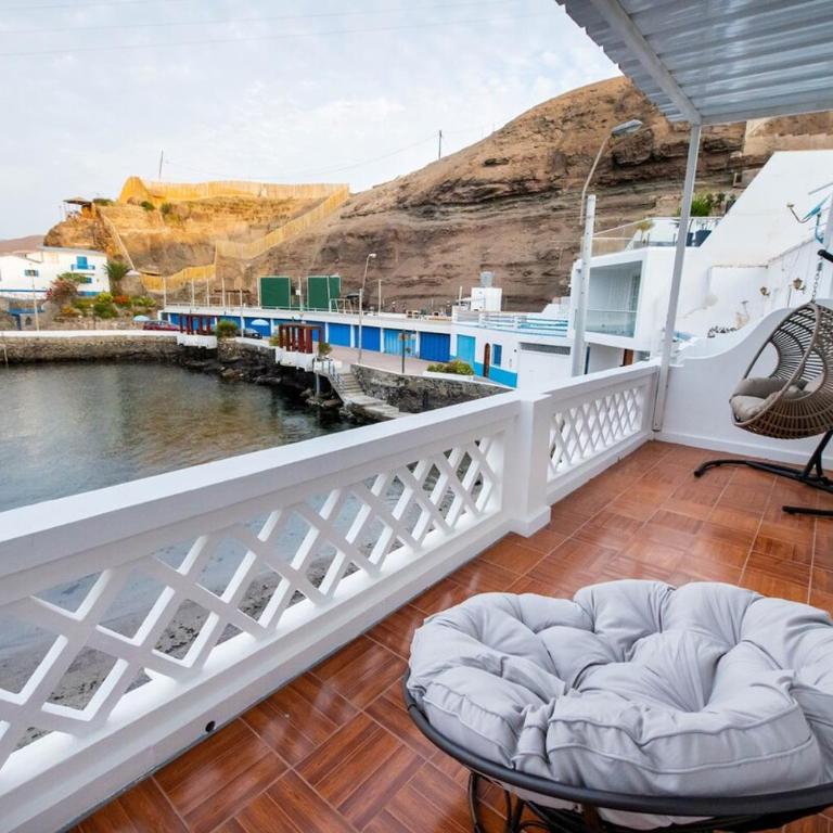 Wild Beach House 5BD - 4BR Beach BBQ WiFi - Six-Bedroom House - 14