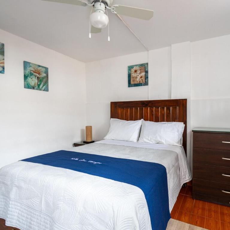 Wild Beach House 5BD - 4BR Beach BBQ WiFi - Six-Bedroom House - 21