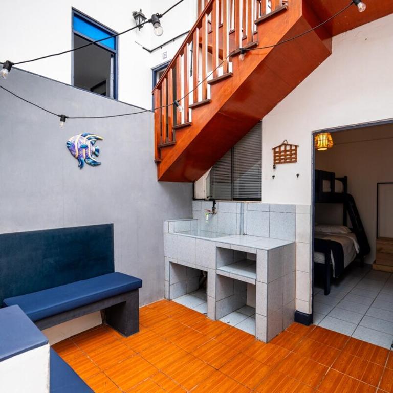 Wild Beach House 5BD - 4BR Beach BBQ WiFi - Six-Bedroom House - 31