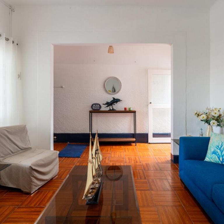 Wild Beach House 5BD - 4BR Beach BBQ WiFi - Six-Bedroom House - 79