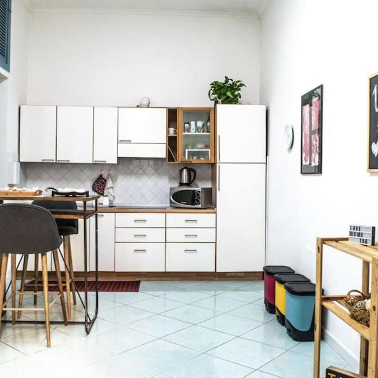 Duomo Flat Napoli - Appartamento con 2 Camere da Letto - 8